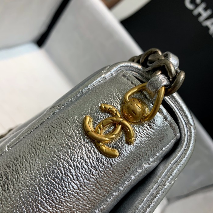  Handbag  Chanel  AS2733 size  17 12.5 5 cm