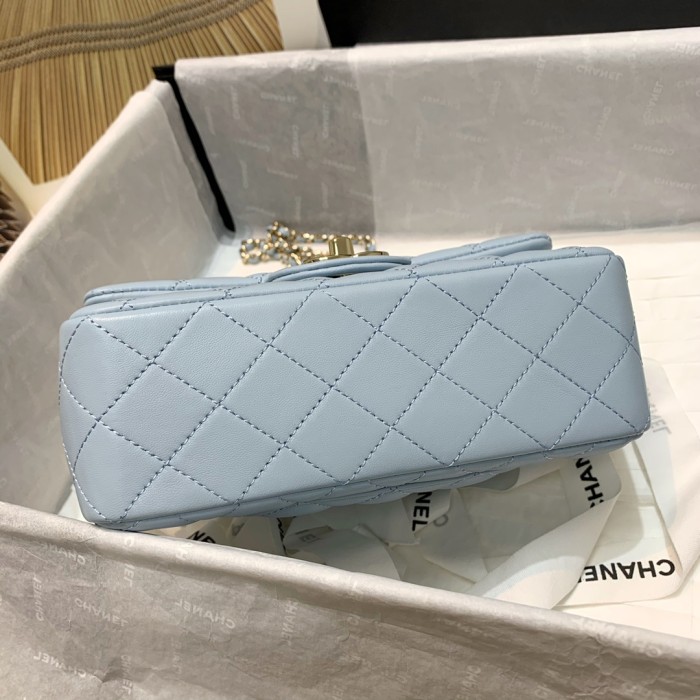  Handbag  Chanel AS2431 size  20 6 13 cm