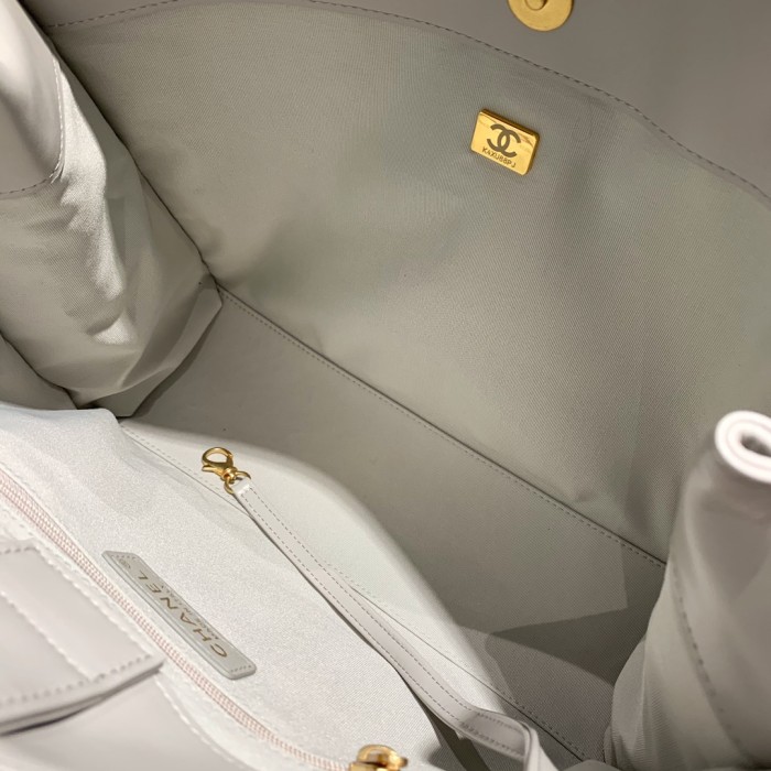  Handbag  Chanel AS2752  size  34 10 24 cm