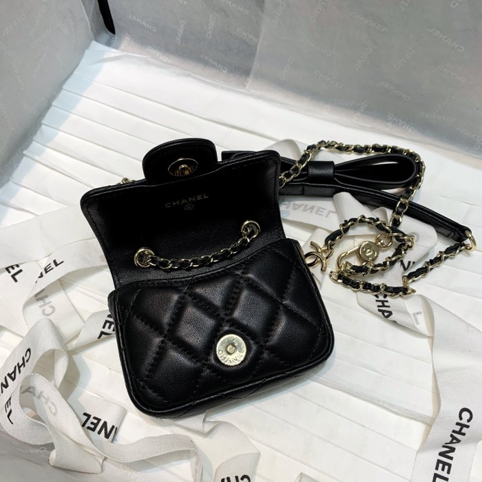  Handbag  Chanel 10603 size  10 2 7.5 cm