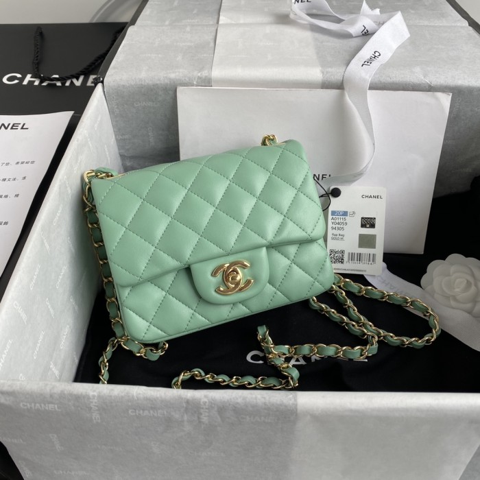  Handbag  Chanel  size  17 cm