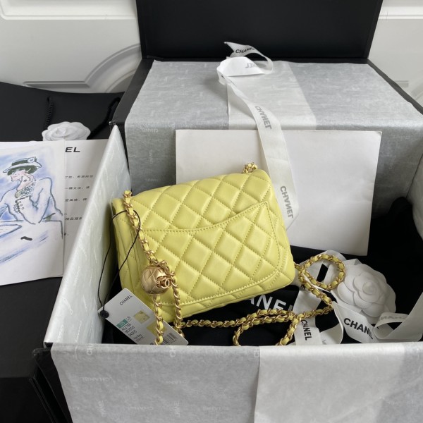  Handbag  Chanel AS1786  size  𝟏𝟑*𝟏𝟖*𝟕 𝐜𝐦