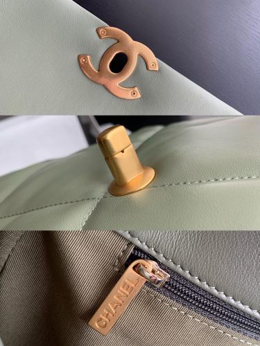  Handbag  Chanel 1160  size 26cmx16cmx9 cm