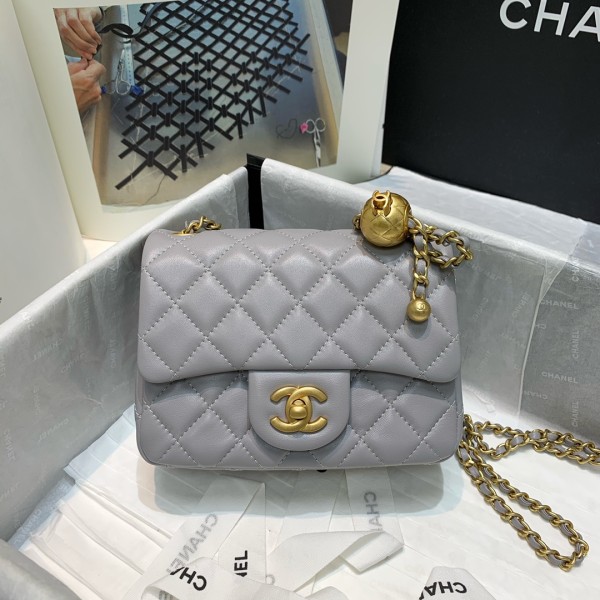 Handbag  Chanel 1786  size  17 cm