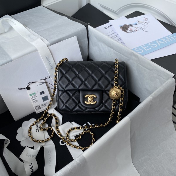 Handbag  Chanel AS1786  size  𝟏𝟑*𝟏𝟖*𝟕 𝐜𝐦