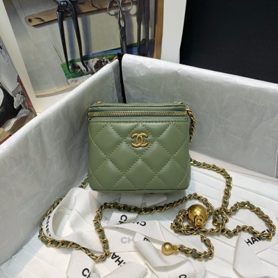 Handbag  Chanel  81136  size  10.5 8.5 7 cm