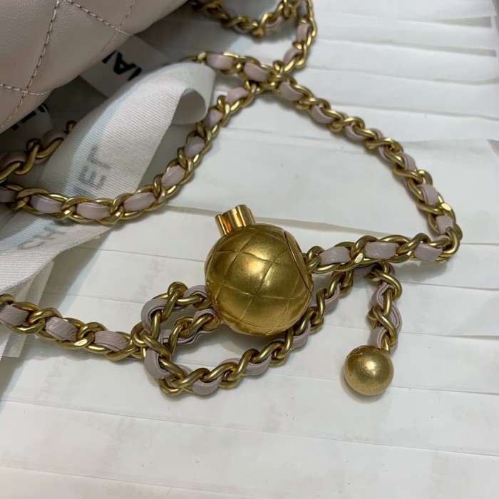 Handbag  Chanel 1787  size 20 cm