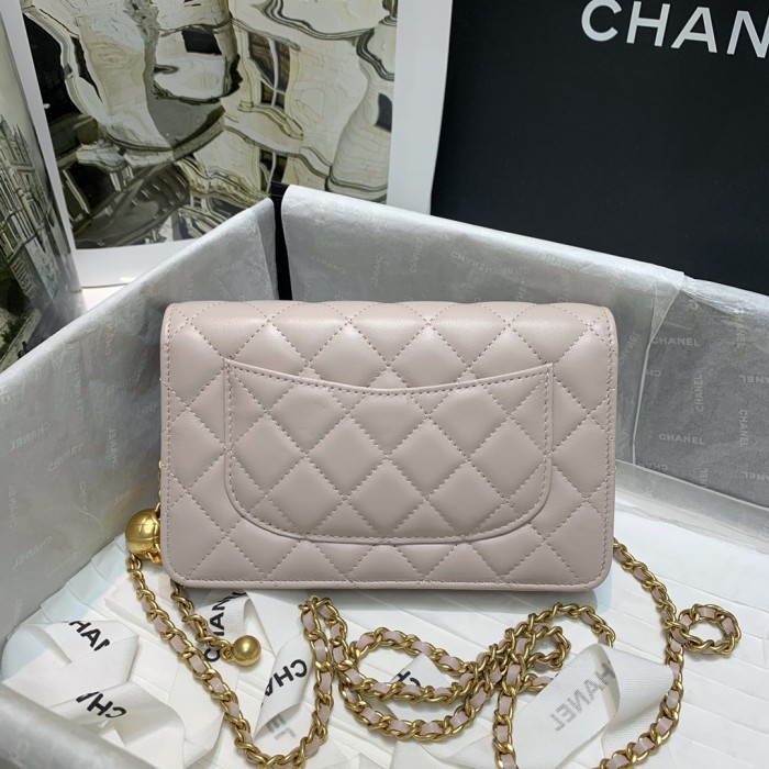 Handbag  Chanel 81133 size  19 cm