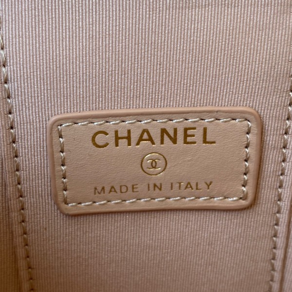  Handbag  Chanel  AP2292  size  11*8.5*7 cm