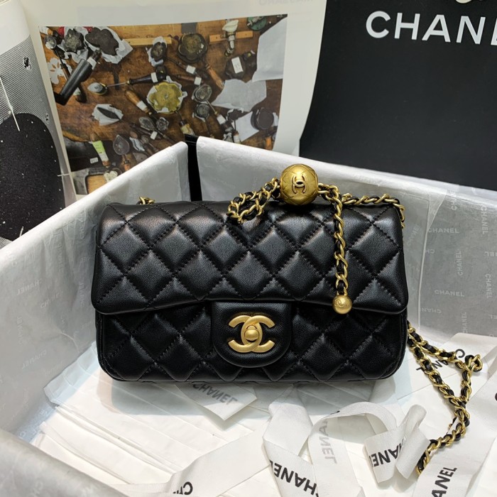 Handbag  Chanel 1787  size 20 cm