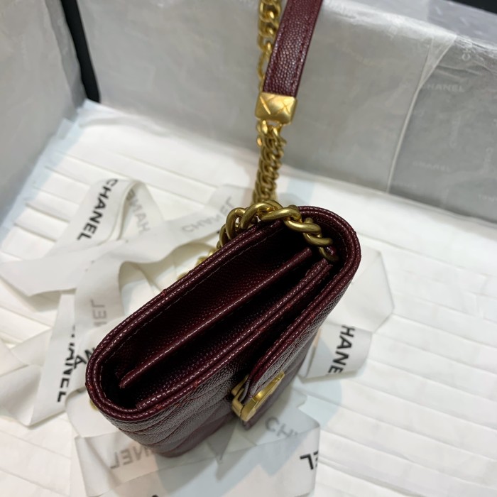  Handbag  Chanel 81156  size  12 9 2.5 cm