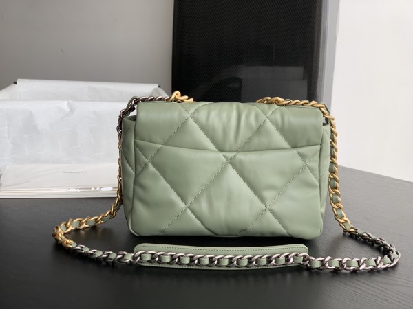  Handbag  Chanel 1160  size 26cmx16cmx9 cm