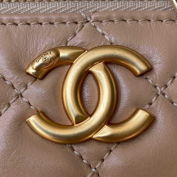  Handbag  Chanel  AP2292  size  11*8.5*7 cm