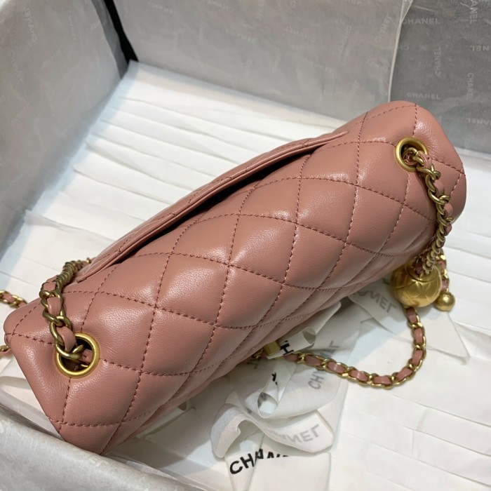 Handbag  Chanel  1787  size 20 cm