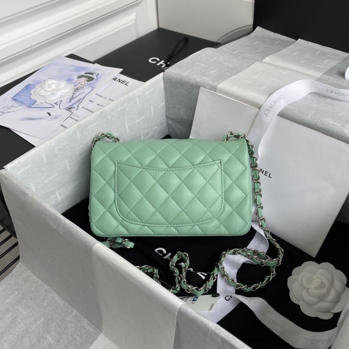  Handbag   Chanel  size  20 cm