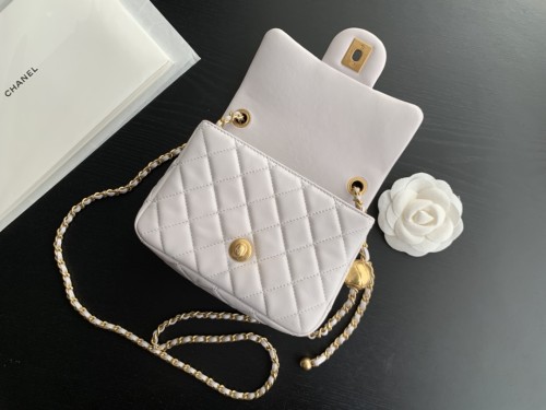  Handbag  Chanel  size 20 cm 