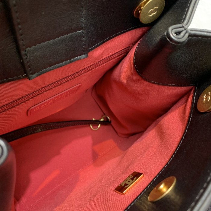  Handbag  Chanel AS2750  size  23 21 11 cm