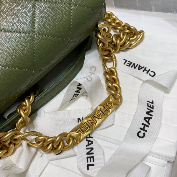  Handbag  Chanel AS2711 size  20 14 7 cm