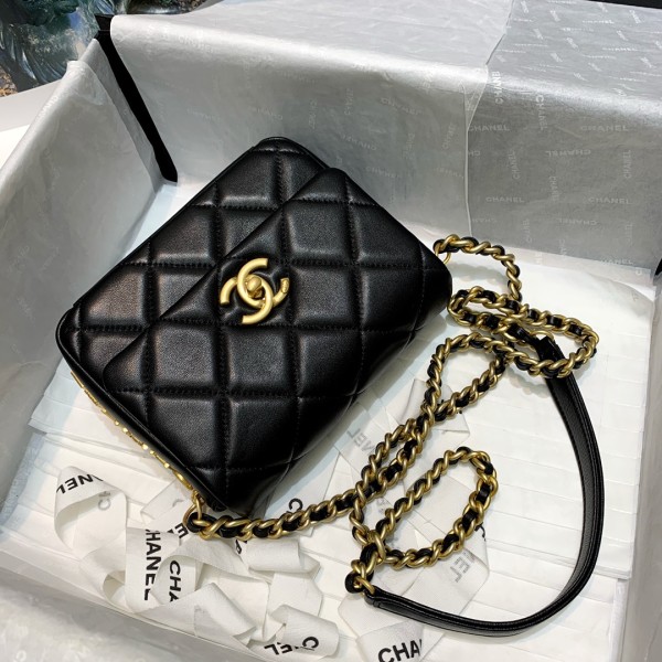  Handbag  Chanel  AS2733  size  17 12.5 5 cm