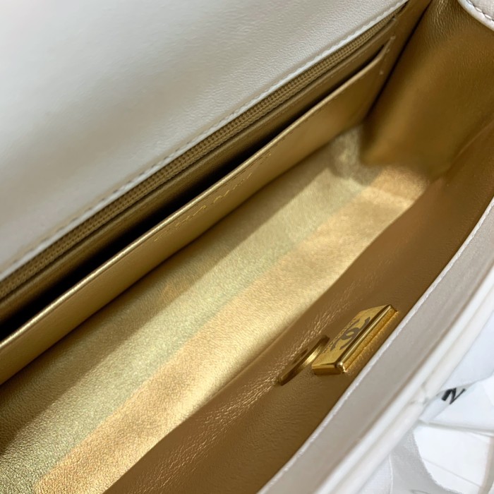  Handbag  Chanel 1787 size 20 cm