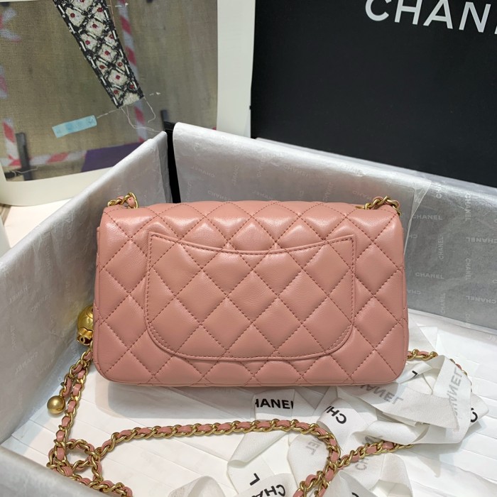 Handbag  Chanel  1787  size 20 cm