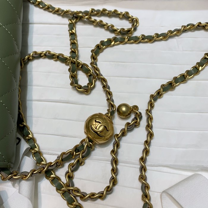  Handbag  Chanel 81133  size 19 cm