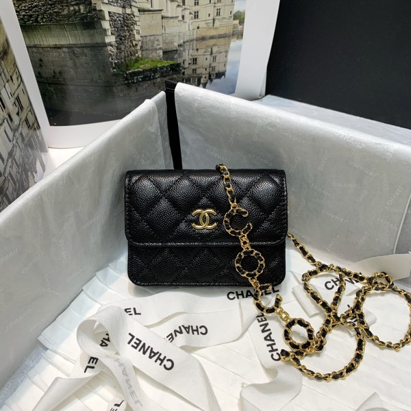 Handbag  Chanel 81139  size  12 8.5 2 cm