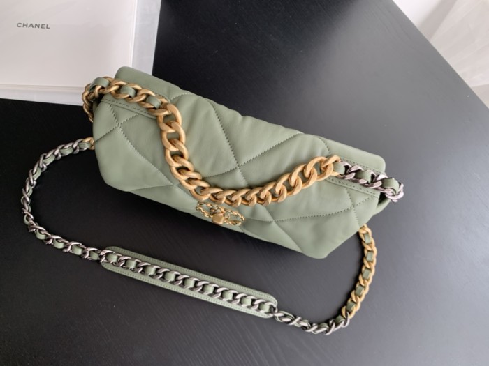  Handbag  Chanel 1160  size 26cmx16cmx9 cm