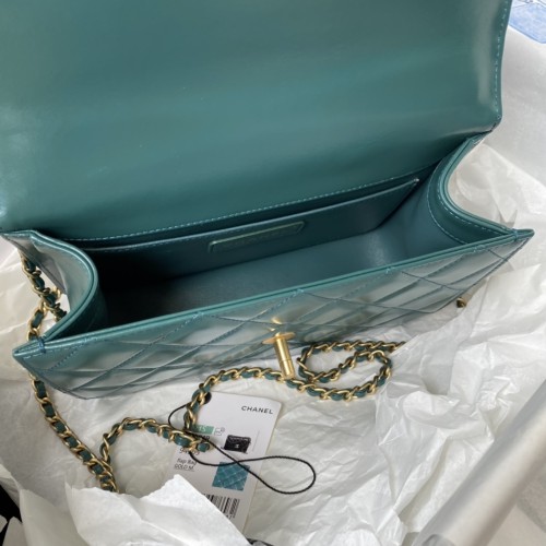  Handbag  Chanel AS2649  size 22×14.5×8 cm