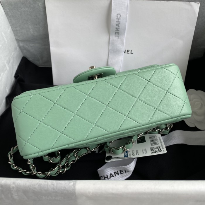  Handbag   Chanel  size  20 cm