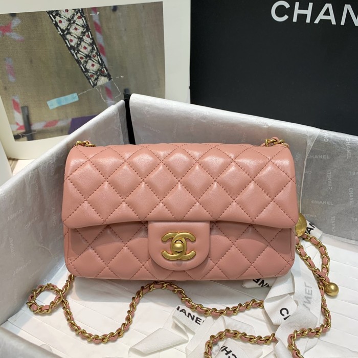 Handbag  Chanel  1787  size 20 cm