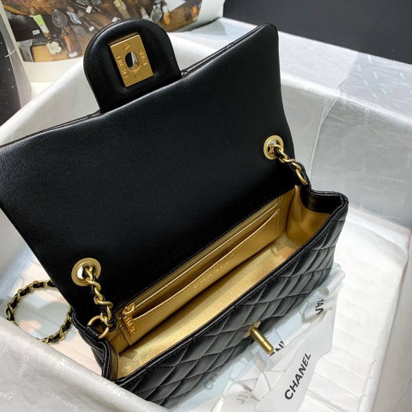 Handbag  Chanel 1787  size 20 cm