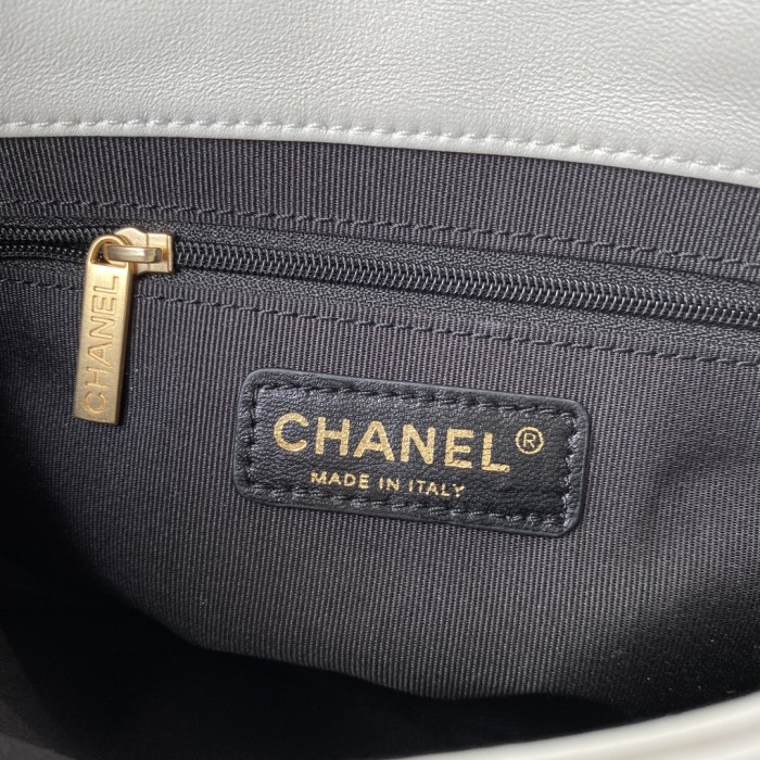  Handbag  Chanel  AS2734  size  14X19X4 Cm