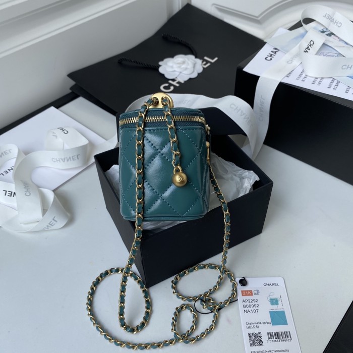  Handbag  Chanel   AP2292 size 11*8.5*7 cm