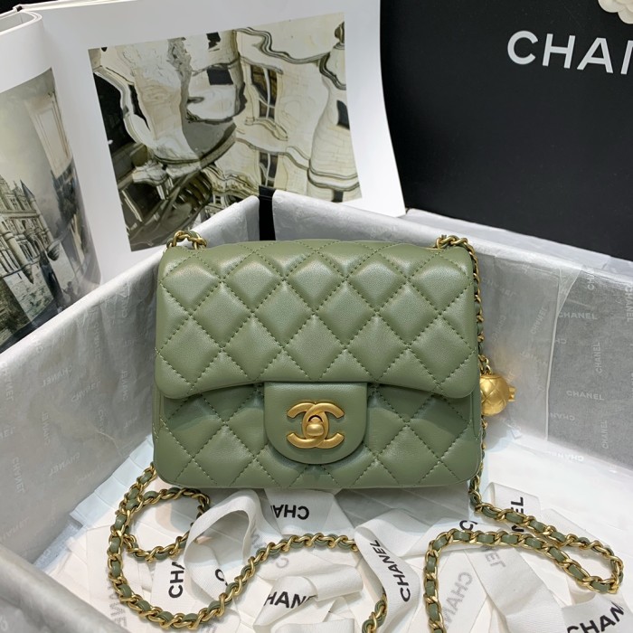 Handbag  Chanel  1786  size  17 cm