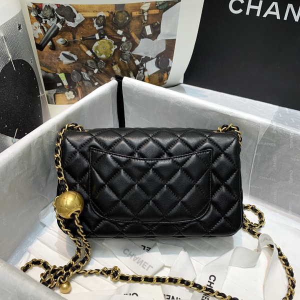 Handbag  Chanel 1787  size 20 cm
