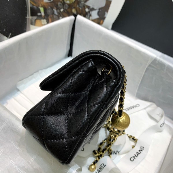 Handbag  Chanel 1787  size 20 cm