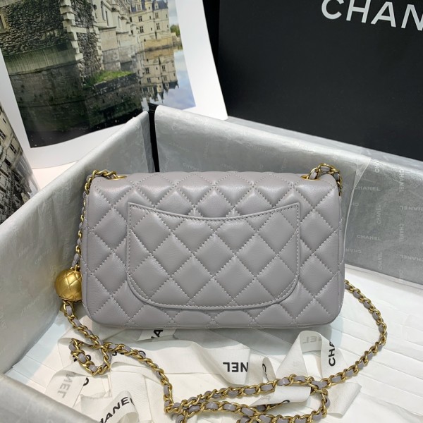  Handbag   Chanel  1787  size  20 cm