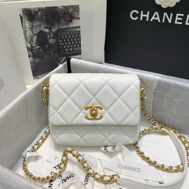  Handbag  Chanel AS2733  size  17 12.5 5 cm