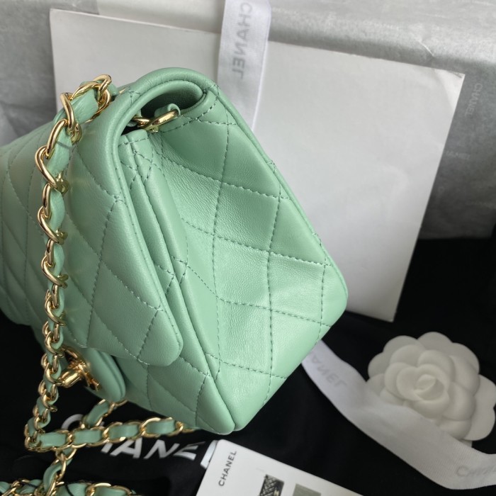  Handbag  Chanel  size  17 cm
