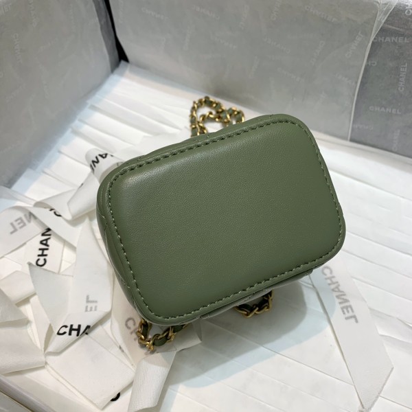 Handbag  Chanel  81136  size  10.5 8.5 7 cm