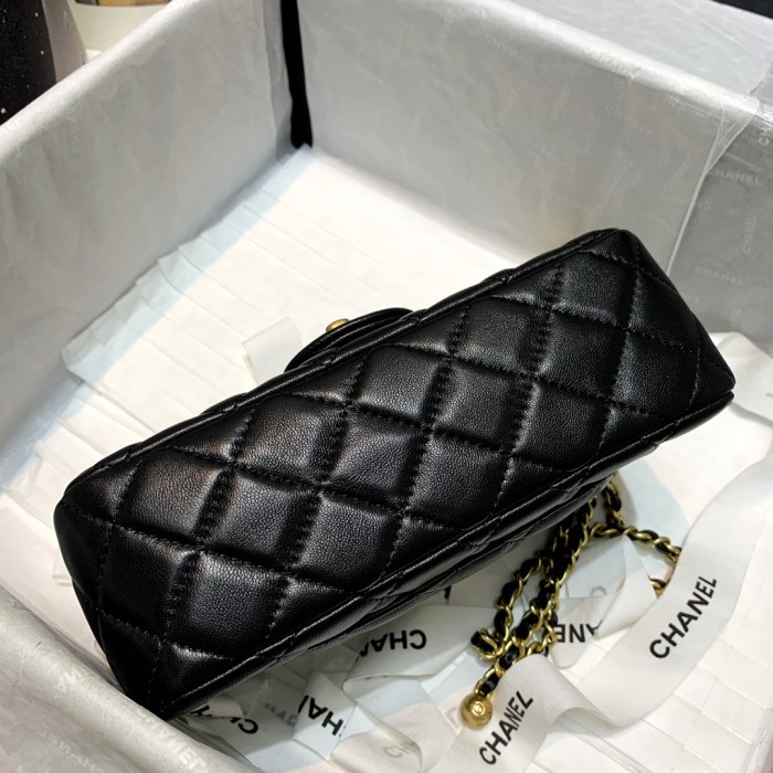 Handbag  Chanel 1787  size 20 cm