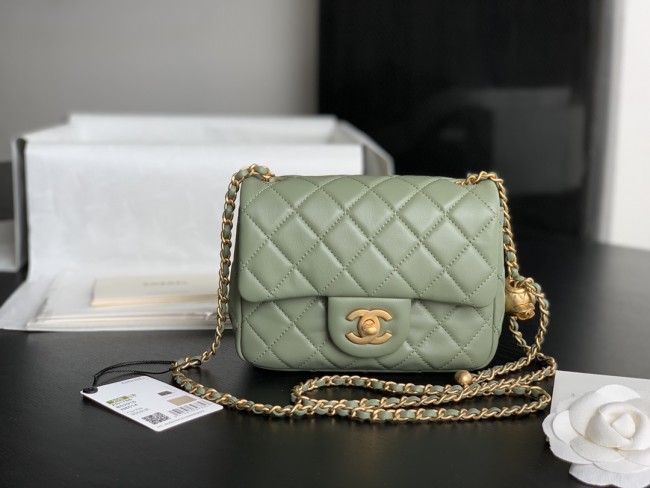  Handbag  Chanel  size  17 cm