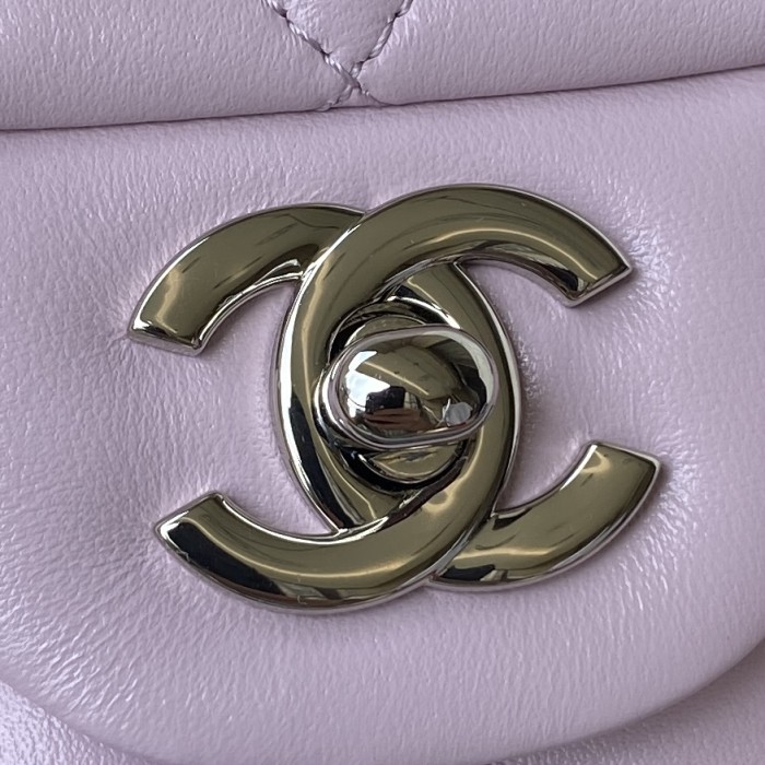 Handbag  Chanel   size  20 cm