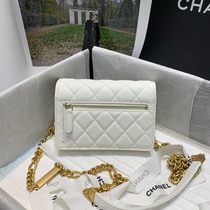  Handbag Chanel 81155  size 15.5 10 4.5 cm