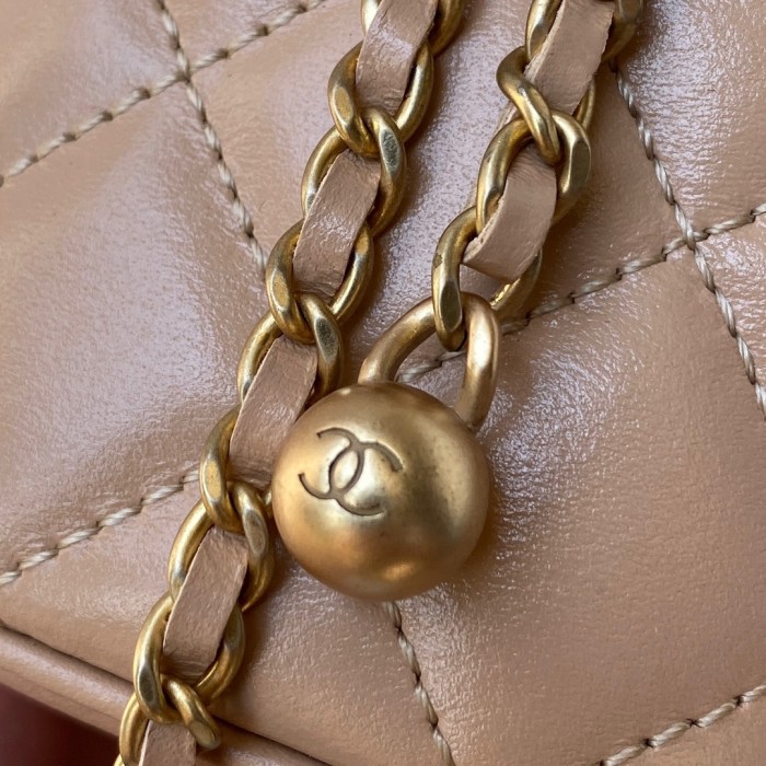  Handbag  Chanel  AP2292  size  11*8.5*7 cm