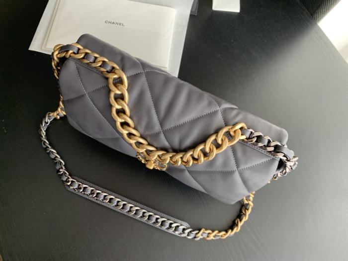  Handbag  Chanel 1161  size 30cmx20cm10 cm 
