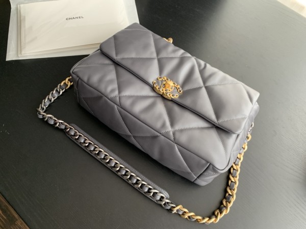  Handbag  Chanel 1161  size 30cmx20cm10 cm 