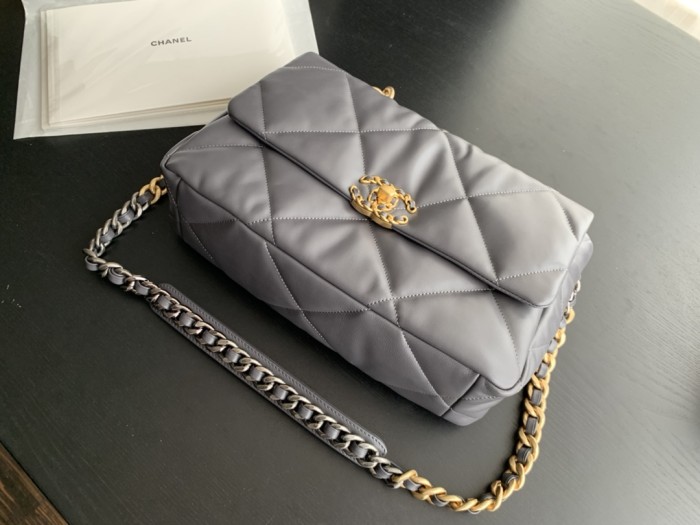  Handbag  Chanel 1161  size 30cmx20cm10 cm 