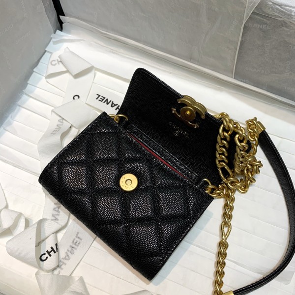  Handbag  Chanel  81156  size 12 9 2.5 cm